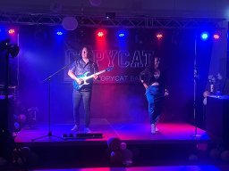 Copycat Bruiloft Bjorn en Sandy laughing